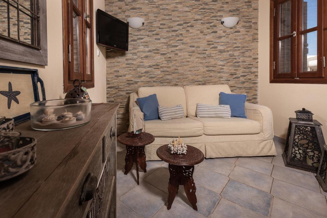 Coralli House Chalki Town エクステリア 写真